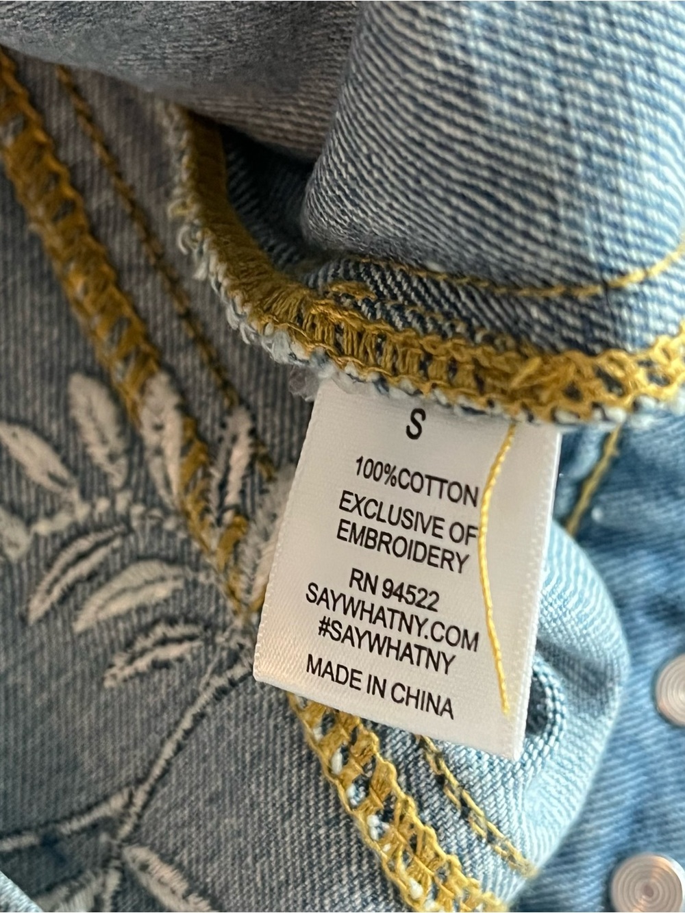 Say What? Embroidered Boho Denim Jacket Floral Blue and White Embroidered Sz S - Picture 9 of 9